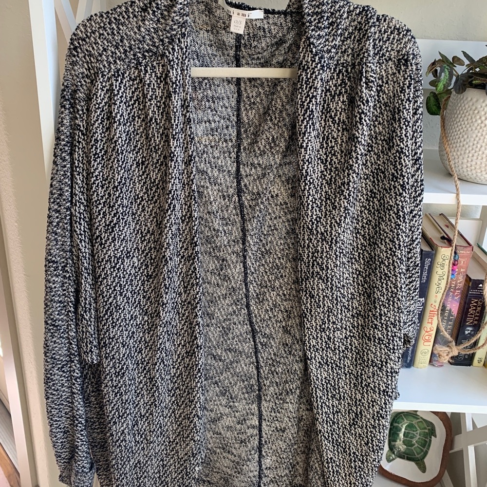 Cute black white light cardigan